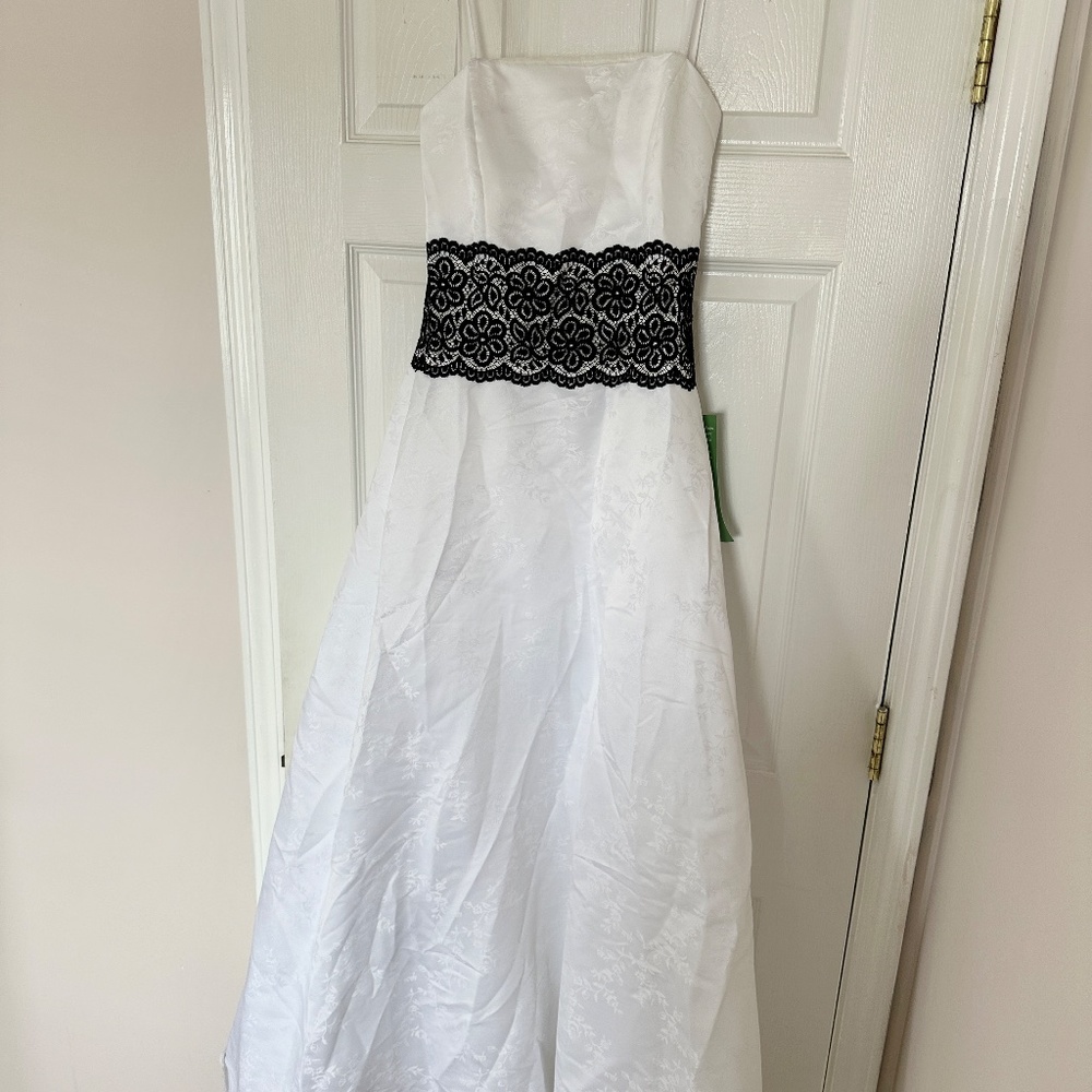 NWT Strapless Lace A-Line Gown White Black Vintage Y2K